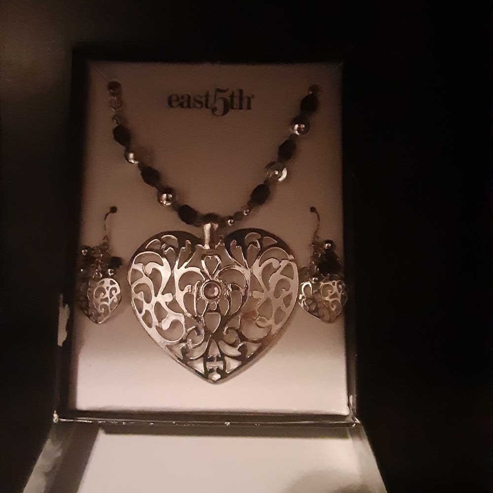 Necklace and Earing Set